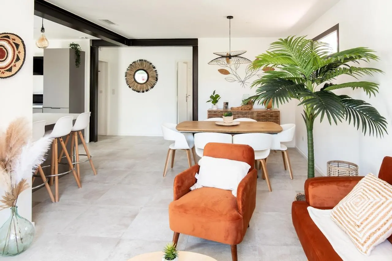 L'Oursinade - Jolie Maison Avec Jacuzzi Et Jardin Bandol 0*,  France
